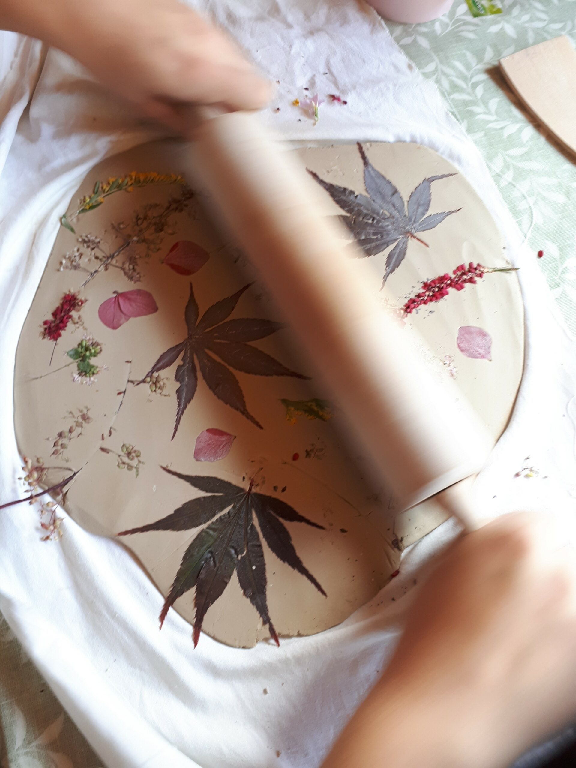 plantenprint in klei workshop Natuurlijk Zeker